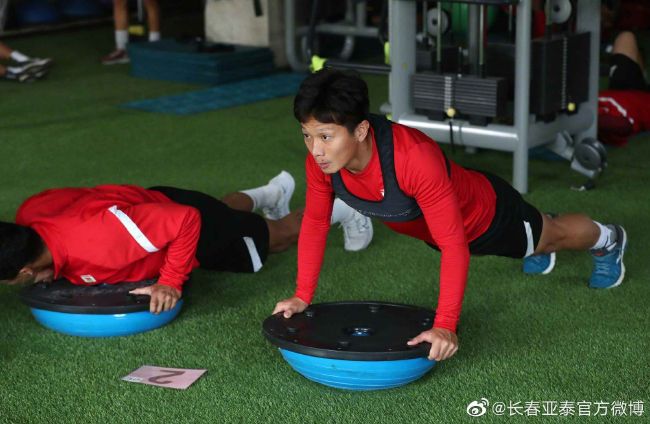 男女打扑克高清视频